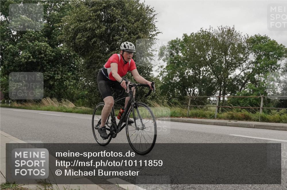 30.08.2026 - Elbe Triathlon Hamburg Michael Burmester http://msf.ph/oto/10111859 30.08.2026 15:39:27 Radfahren 141 meine-sportfotos.de