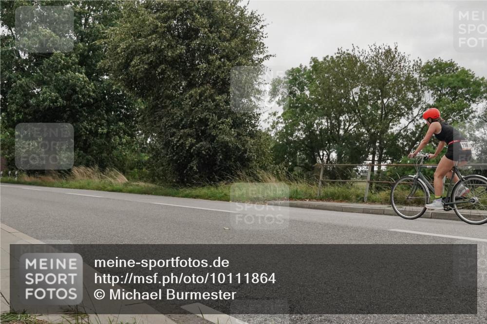 30.08.2026 - Elbe Triathlon Hamburg Michael Burmester http://msf.ph/oto/10111864 30.08.2026 15:39:45 Radfahren 136, 2 meine-sportfotos.de