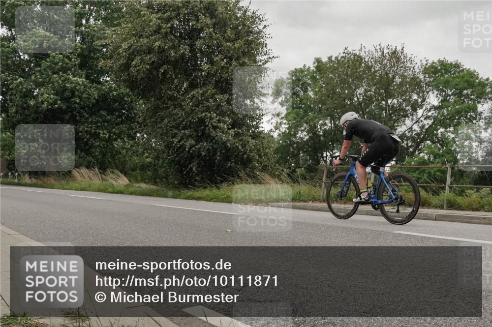 30.08.2026 - Elbe Triathlon Hamburg Michael Burmester http://msf.ph/oto/10111871 30.08.2026 15:40:39 Radfahren  meine-sportfotos.de