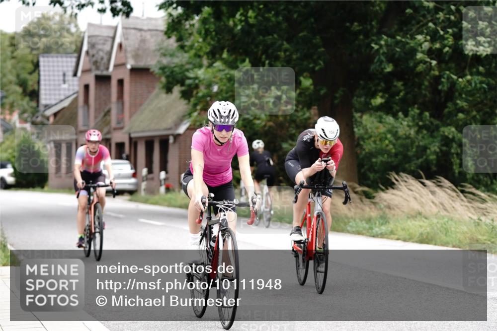 30.08.2026 - Elbe Triathlon Hamburg Michael Burmester http://msf.ph/oto/10111948 30.08.2026 14:13:02 Radfahren 154, 130, 145, 154, 178 meine-sportfotos.de