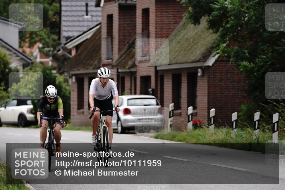 30.08.2026 - Elbe Triathlon Hamburg Michael Burmester http://msf.ph/oto/10111959 30.08.2026 14:13:43 Radfahren 150, 150 meine-sportfotos.de