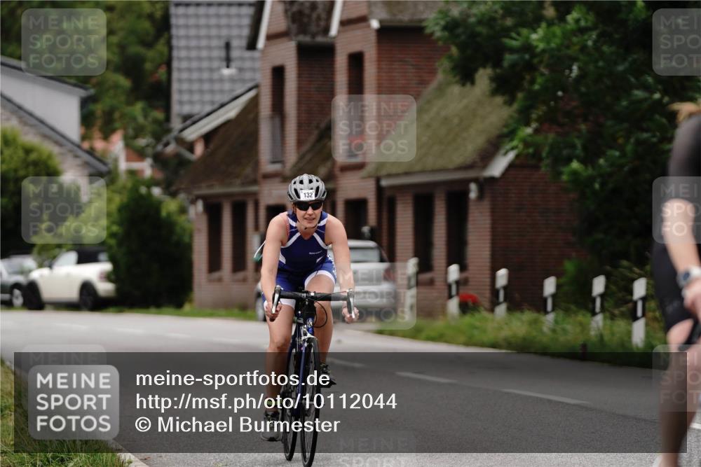30.08.2026 - Elbe Triathlon Hamburg Michael Burmester http://msf.ph/oto/10112044 30.08.2026 14:16:08 Radfahren 132, 132, 176, 179 meine-sportfotos.de