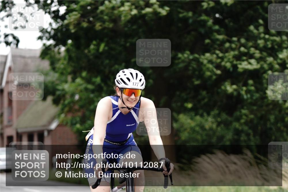 30.08.2026 - Elbe Triathlon Hamburg Michael Burmester http://msf.ph/oto/10112087 30.08.2026 14:17:43 Radfahren 1, 177 meine-sportfotos.de