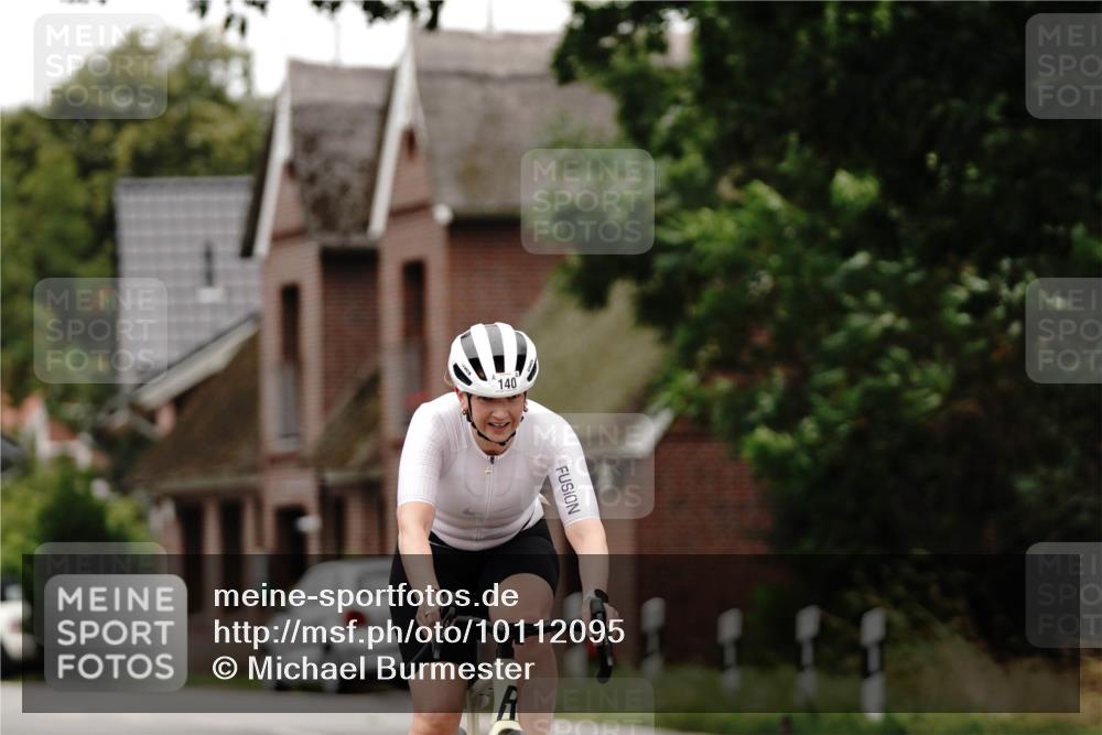 30.08.2026 - Elbe Triathlon Hamburg Michael Burmester http://msf.ph/oto/10112095 30.08.2026 14:18:08 Radfahren 140 meine-sportfotos.de