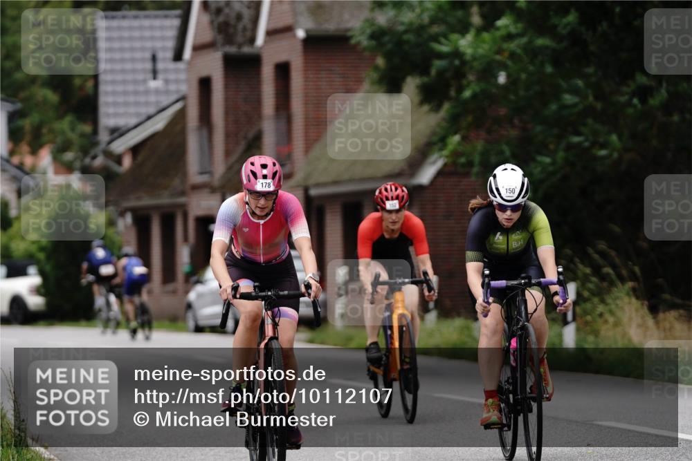 30.08.2026 - Elbe Triathlon Hamburg Michael Burmester http://msf.ph/oto/10112107 30.08.2026 14:18:25 Radfahren 178, 150, 137, 145, 150, 152, 178 meine-sportfotos.de