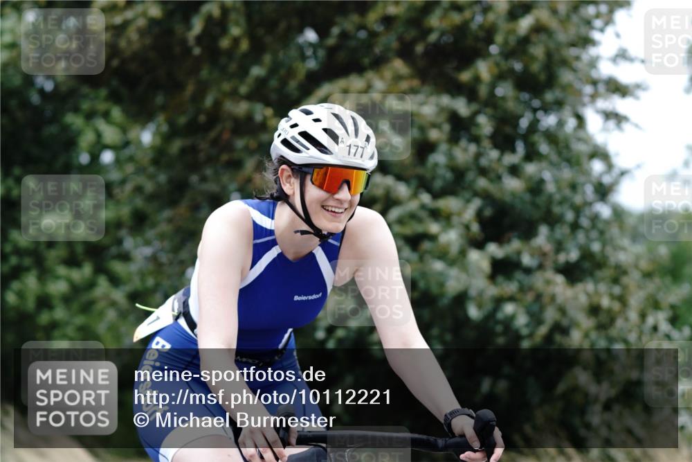 30.08.2026 - Elbe Triathlon Hamburg Michael Burmester http://msf.ph/oto/10112221 30.08.2026 14:23:09 Radfahren 177, 128, 177 meine-sportfotos.de