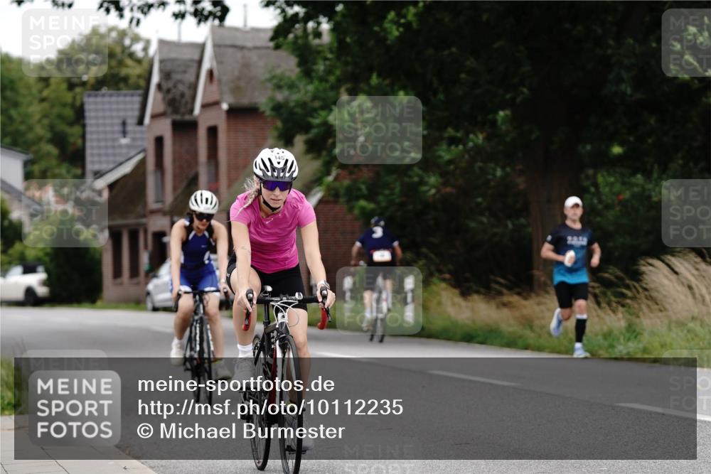 30.08.2026 - Elbe Triathlon Hamburg Michael Burmester http://msf.ph/oto/10112235 30.08.2026 14:24:07 Radfahren 134, 145 meine-sportfotos.de