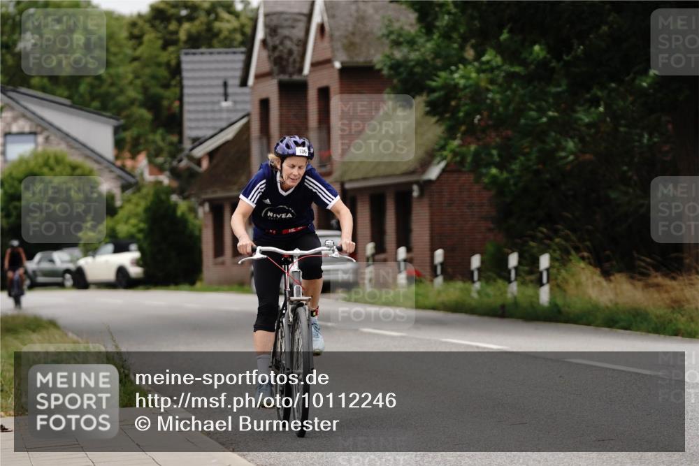 30.08.2026 - Elbe Triathlon Hamburg Michael Burmester http://msf.ph/oto/10112246 30.08.2026 14:25:40 Radfahren 136, 136 meine-sportfotos.de