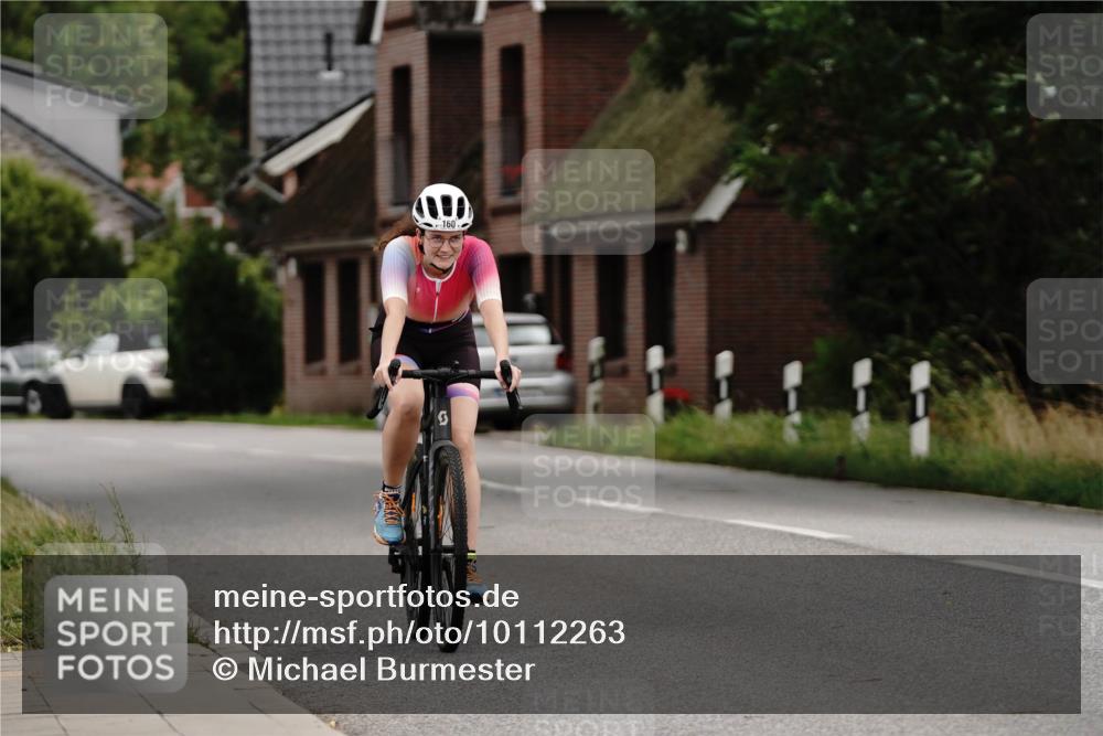 30.08.2026 - Elbe Triathlon Hamburg Michael Burmester http://msf.ph/oto/10112263 30.08.2026 14:28:03 Radfahren 160 meine-sportfotos.de