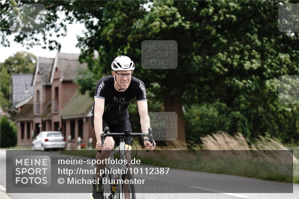 30.08.2026 - Elbe Triathlon Hamburg Michael Burmester http://msf.ph/oto/10112387 30.08.2026 14:51:51 Radfahren 152 meine-sportfotos.de