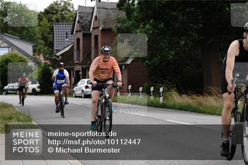 30.08.2026 - Elbe Triathlon Hamburg Michael Burmester http://msf.ph/oto/10112447 30.08.2026 14:55:11 Radfahren 137, 134, 137, 147 meine-sportfotos.de