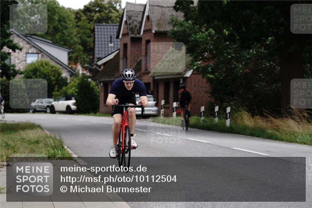 30.08.2026 - Elbe Triathlon Hamburg Michael Burmester http://msf.ph/oto/10112504 30.08.2026 14:57:55 Radfahren  meine-sportfotos.de