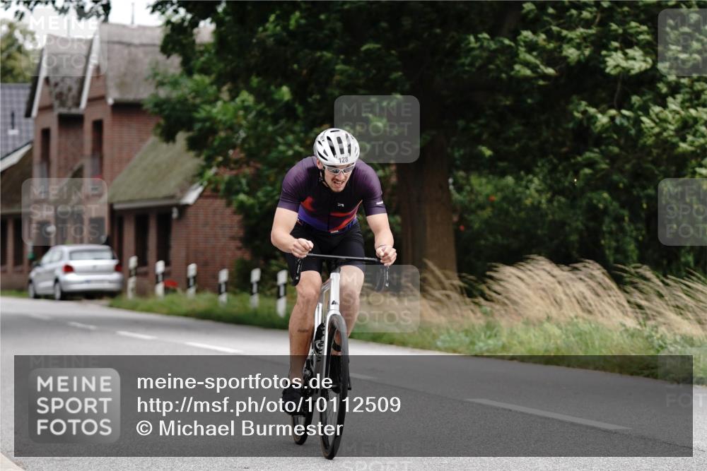30.08.2026 - Elbe Triathlon Hamburg Michael Burmester http://msf.ph/oto/10112509 30.08.2026 14:58:07 Radfahren 128 meine-sportfotos.de