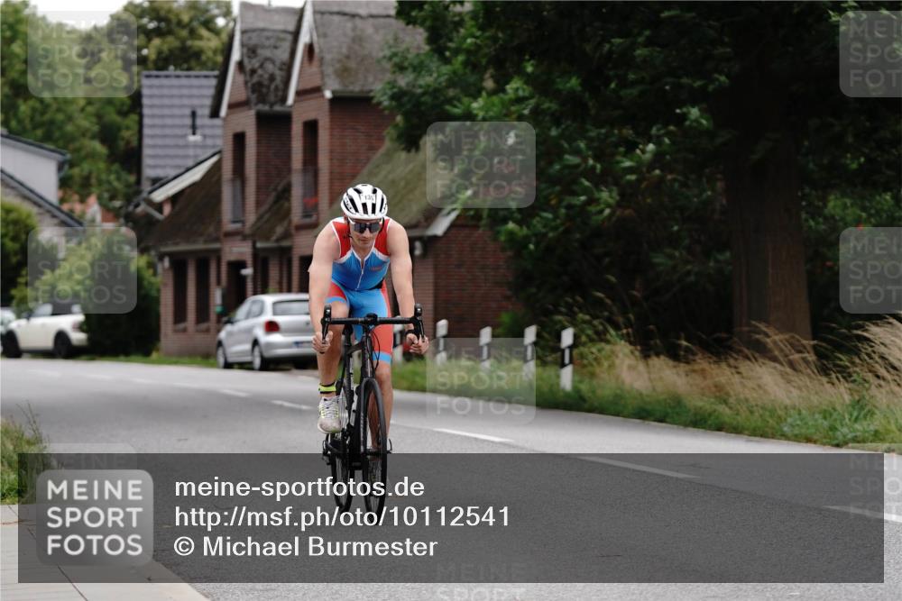 30.08.2026 - Elbe Triathlon Hamburg Michael Burmester http://msf.ph/oto/10112541 30.08.2026 15:00:49 Radfahren  meine-sportfotos.de