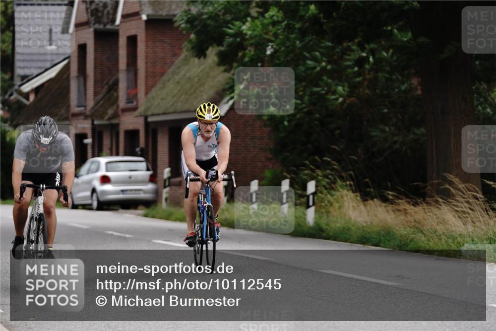 30.08.2026 - Elbe Triathlon Hamburg Michael Burmester http://msf.ph/oto/10112545 30.08.2026 15:00:54 Radfahren  meine-sportfotos.de