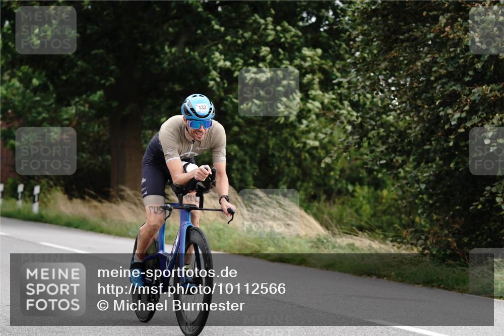 30.08.2026 - Elbe Triathlon Hamburg Michael Burmester http://msf.ph/oto/10112566 30.08.2026 15:01:30 Radfahren 133 meine-sportfotos.de