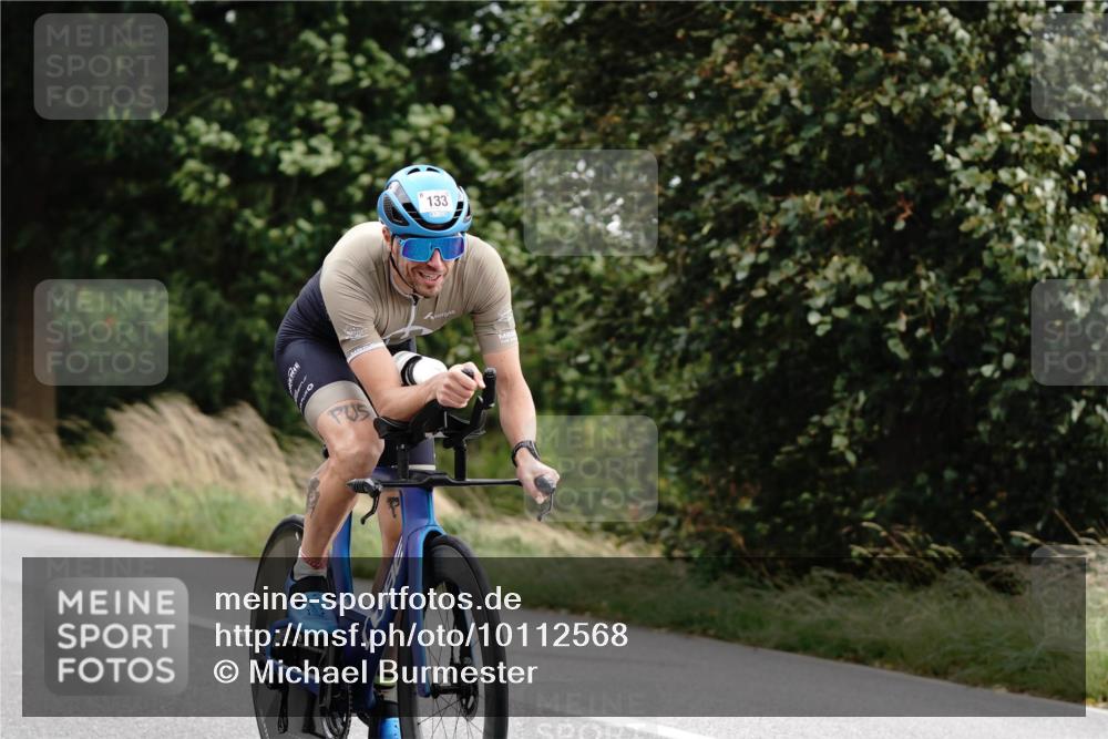 30.08.2026 - Elbe Triathlon Hamburg Michael Burmester http://msf.ph/oto/10112568 30.08.2026 15:01:30 Radfahren 133 meine-sportfotos.de