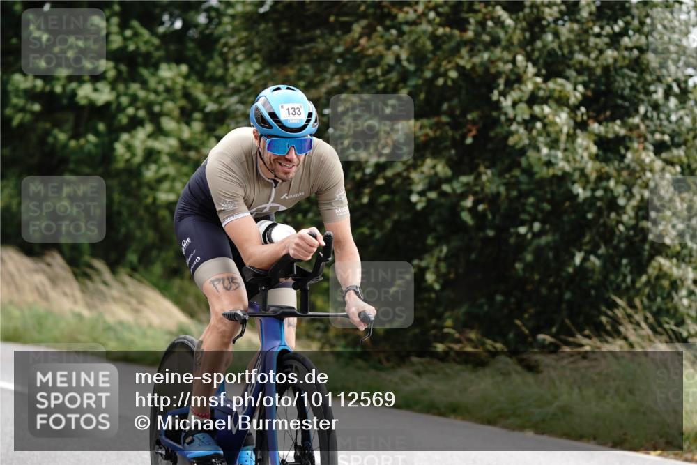 30.08.2026 - Elbe Triathlon Hamburg Michael Burmester http://msf.ph/oto/10112569 30.08.2026 15:01:30 Radfahren 133 meine-sportfotos.de