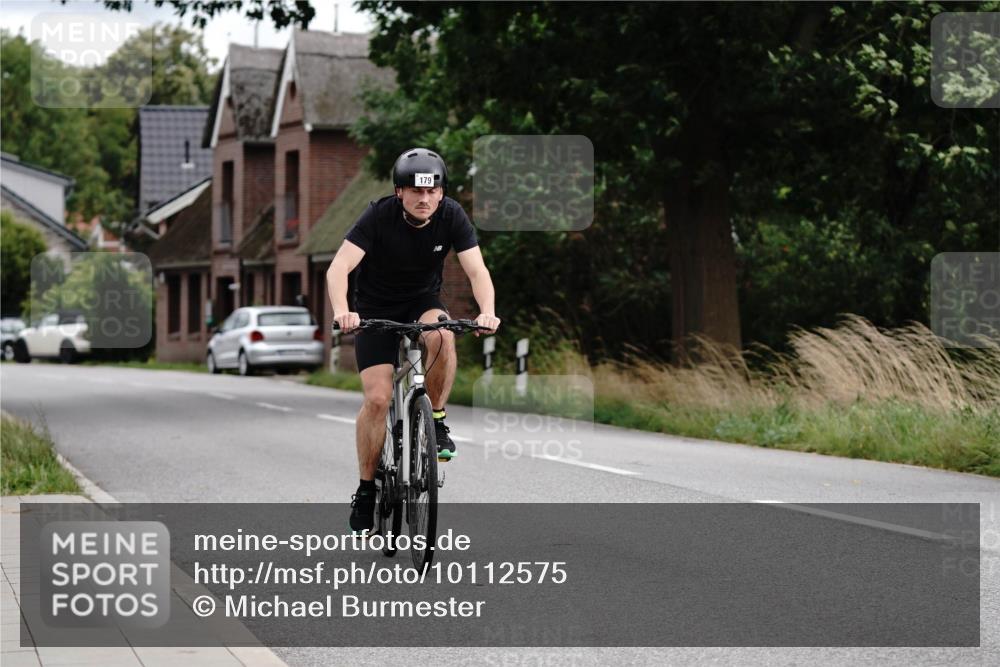 30.08.2026 - Elbe Triathlon Hamburg Michael Burmester http://msf.ph/oto/10112575 30.08.2026 15:02:09 Radfahren 179 meine-sportfotos.de