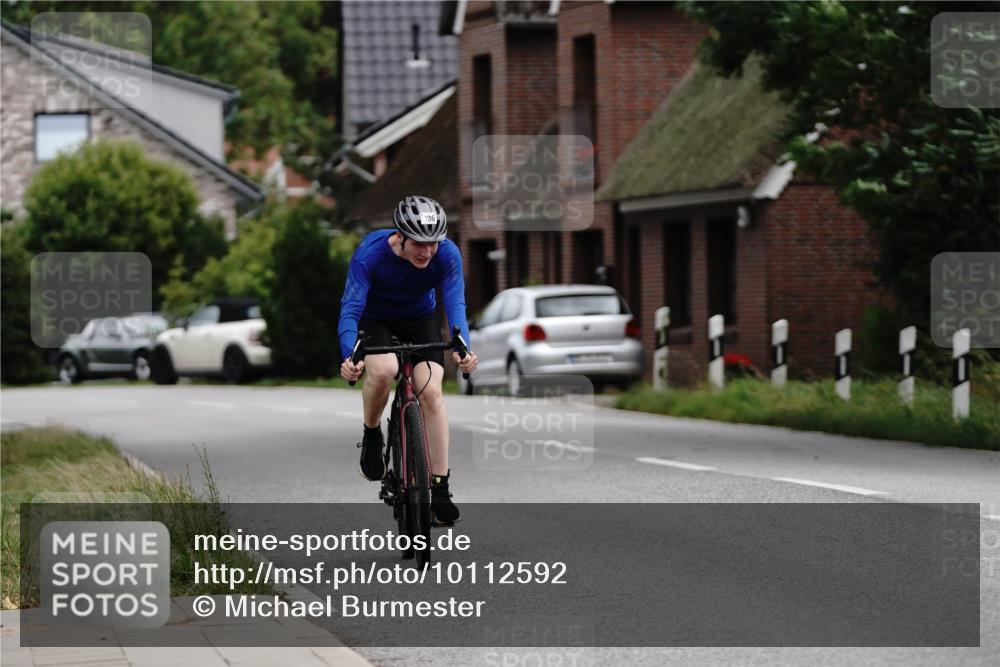 30.08.2026 - Elbe Triathlon Hamburg Michael Burmester http://msf.ph/oto/10112592 30.08.2026 15:04:30 Radfahren  meine-sportfotos.de