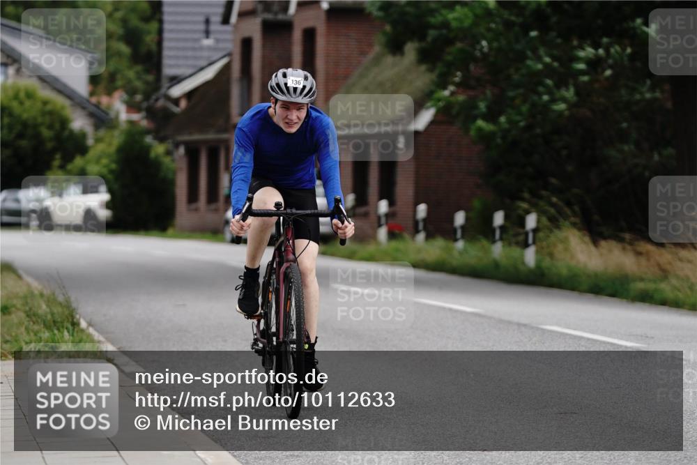 30.08.2026 - Elbe Triathlon Hamburg Michael Burmester http://msf.ph/oto/10112633 30.08.2026 15:10:06 Radfahren 136 meine-sportfotos.de