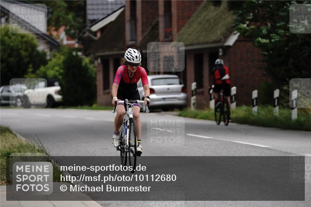 30.08.2026 - Elbe Triathlon Hamburg Michael Burmester http://msf.ph/oto/10112680 30.08.2026 15:18:51 Radfahren 175 meine-sportfotos.de