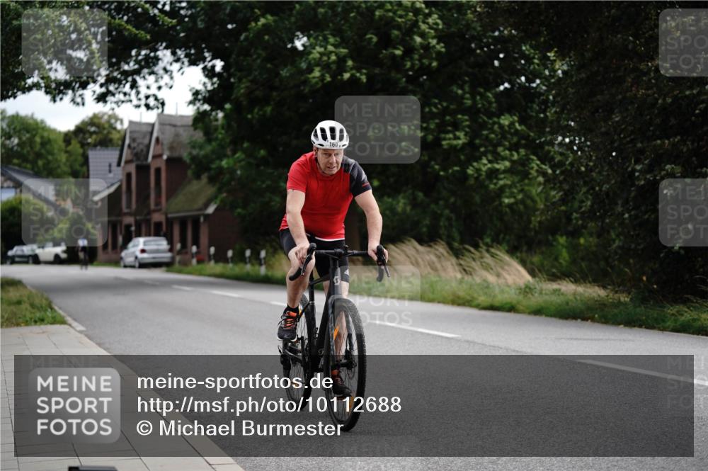 30.08.2026 - Elbe Triathlon Hamburg Michael Burmester http://msf.ph/oto/10112688 30.08.2026 15:20:27 Radfahren 160 meine-sportfotos.de