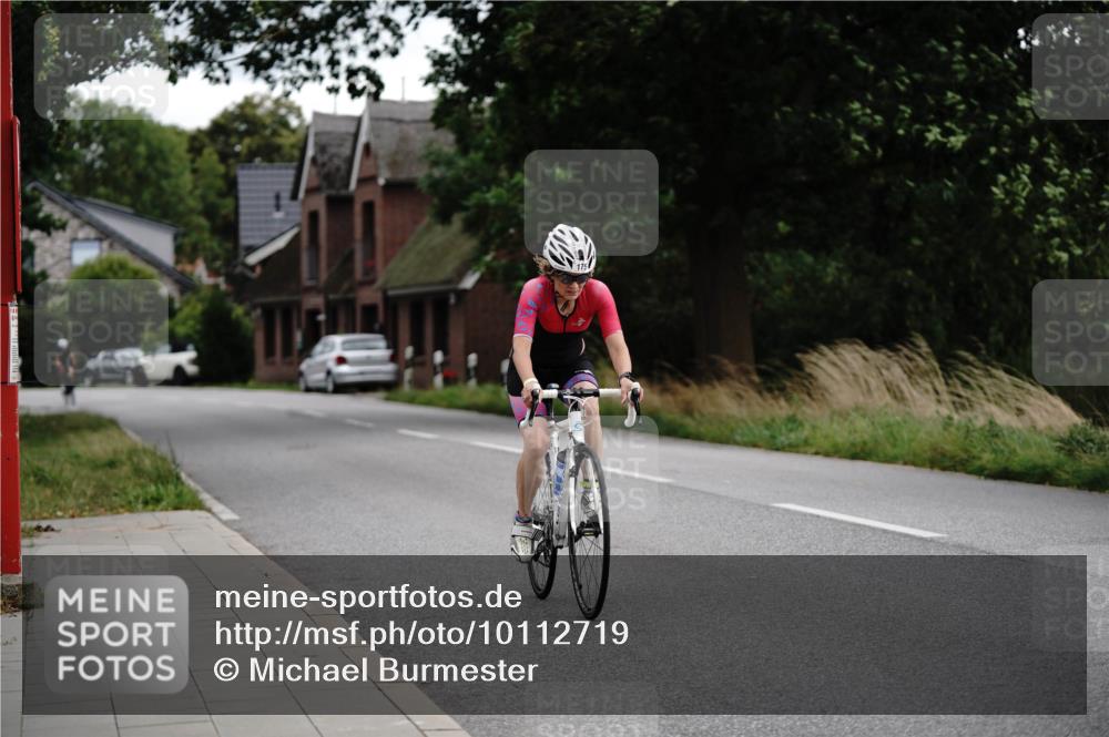 30.08.2026 - Elbe Triathlon Hamburg Michael Burmester http://msf.ph/oto/10112719 30.08.2026 15:23:50 Radfahren  meine-sportfotos.de