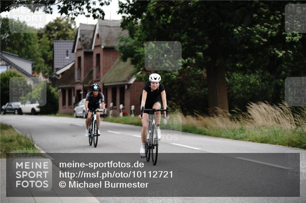 30.08.2026 - Elbe Triathlon Hamburg Michael Burmester http://msf.ph/oto/10112721 30.08.2026 15:23:57 Radfahren  meine-sportfotos.de