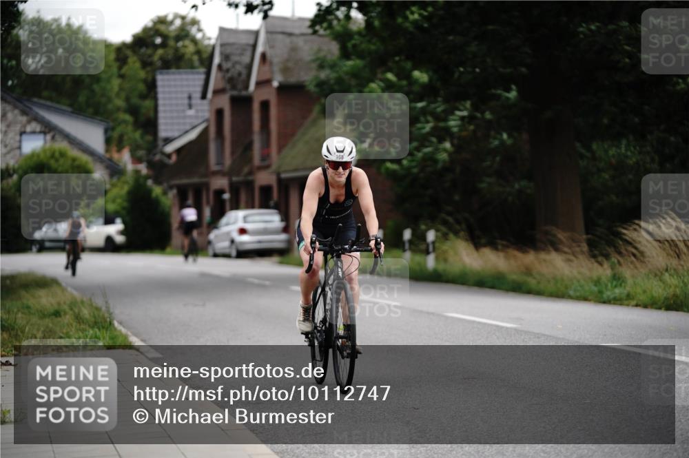 30.08.2026 - Elbe Triathlon Hamburg Michael Burmester http://msf.ph/oto/10112747 30.08.2026 15:27:01 Radfahren 989 meine-sportfotos.de