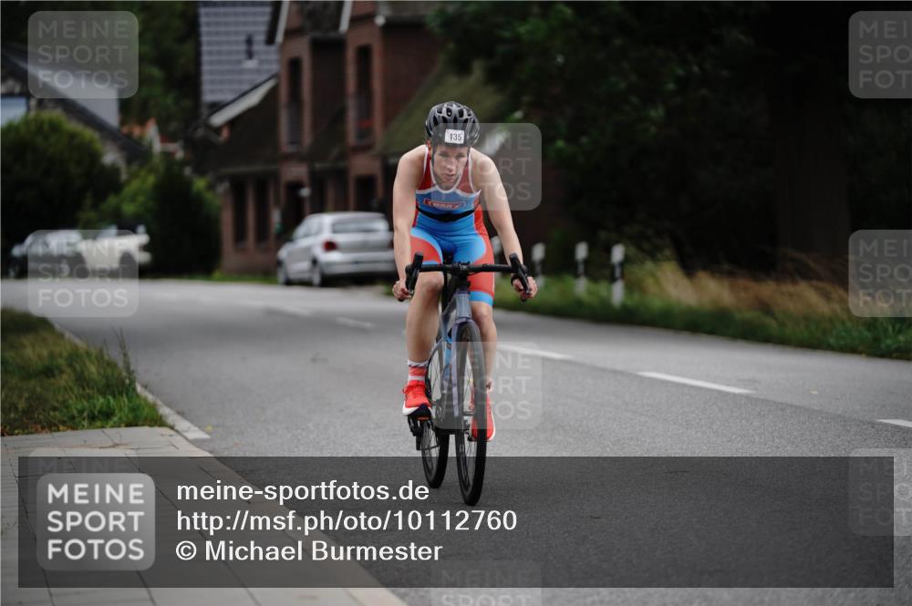 30.08.2026 - Elbe Triathlon Hamburg Michael Burmester http://msf.ph/oto/10112760 30.08.2026 15:27:15 Radfahren 135 meine-sportfotos.de