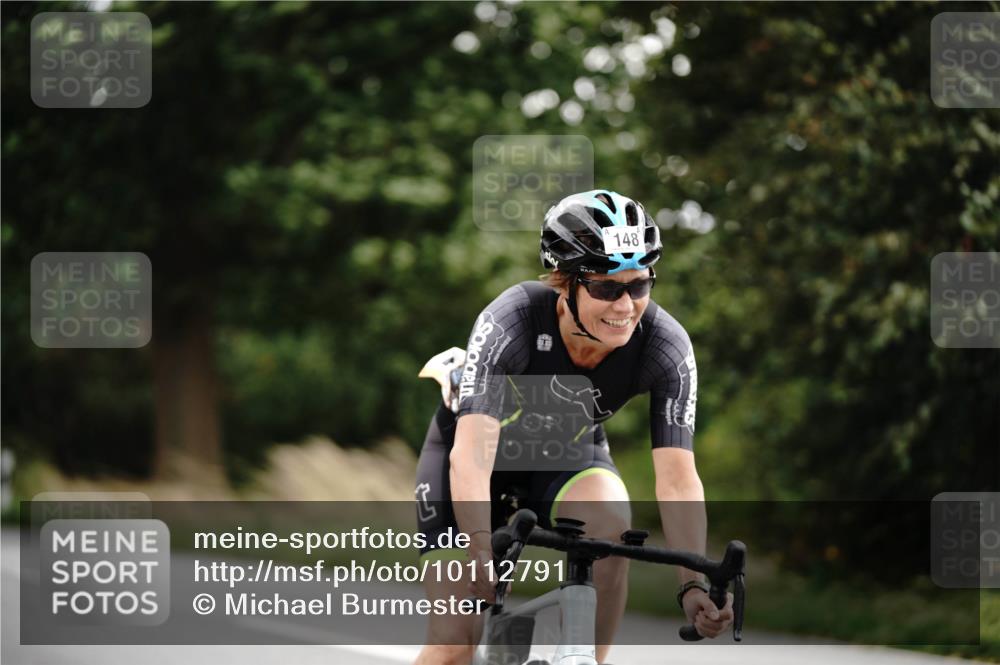 30.08.2026 - Elbe Triathlon Hamburg Michael Burmester http://msf.ph/oto/10112791 30.08.2026 15:28:39 Radfahren  meine-sportfotos.de