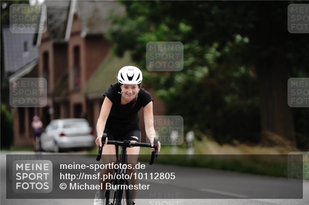 30.08.2026 - Elbe Triathlon Hamburg Michael Burmester http://msf.ph/oto/10112805 30.08.2026 15:29:13 Radfahren 128 meine-sportfotos.de