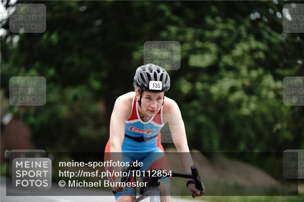30.08.2026 - Elbe Triathlon Hamburg Michael Burmester http://msf.ph/oto/10112854 30.08.2026 15:32:12 Radfahren 135 meine-sportfotos.de