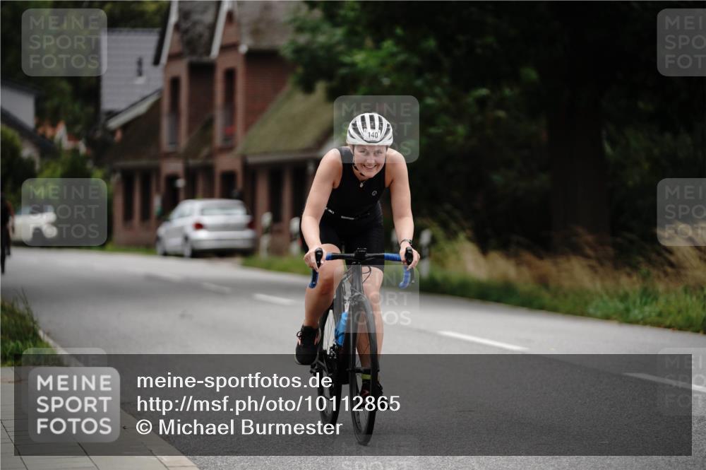 30.08.2026 - Elbe Triathlon Hamburg Michael Burmester http://msf.ph/oto/10112865 30.08.2026 15:32:57 Radfahren 140 meine-sportfotos.de