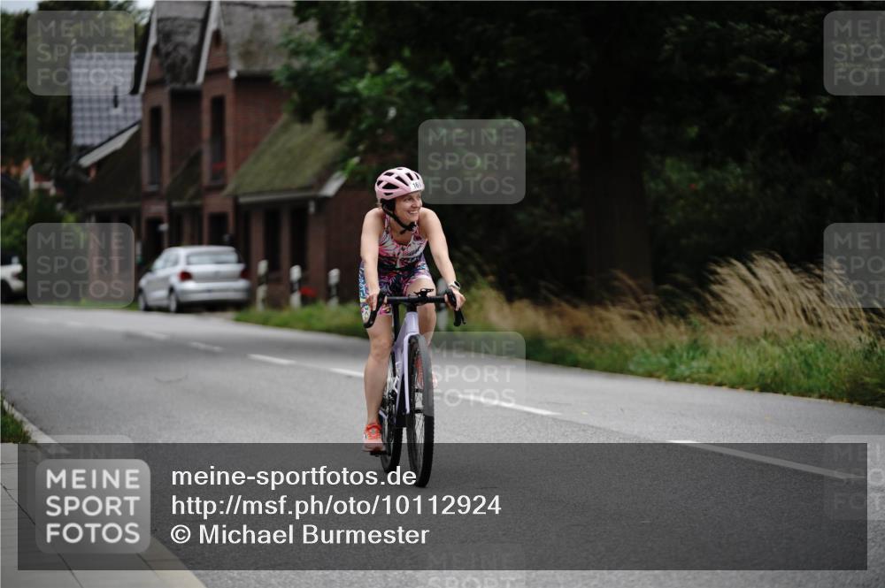 30.08.2026 - Elbe Triathlon Hamburg Michael Burmester http://msf.ph/oto/10112924 30.08.2026 15:35:55 Radfahren  meine-sportfotos.de