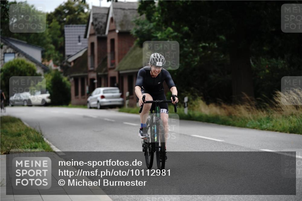 30.08.2026 - Elbe Triathlon Hamburg Michael Burmester http://msf.ph/oto/10112981 30.08.2026 15:38:57 Radfahren 171, 3 meine-sportfotos.de