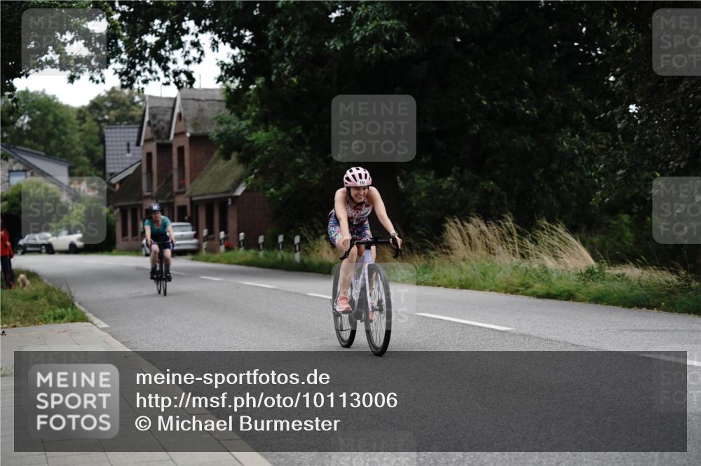 30.08.2026 - Elbe Triathlon Hamburg Michael Burmester http://msf.ph/oto/10113006 30.08.2026 15:41:06 Radfahren  meine-sportfotos.de