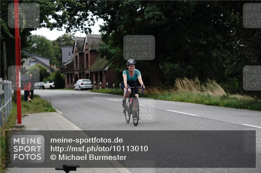30.08.2026 - Elbe Triathlon Hamburg Michael Burmester http://msf.ph/oto/10113010 30.08.2026 15:41:08 Radfahren  meine-sportfotos.de