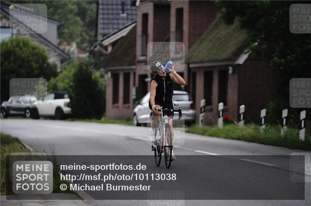 30.08.2026 - Elbe Triathlon Hamburg Michael Burmester http://msf.ph/oto/10113038 30.08.2026 15:44:03 Radfahren  meine-sportfotos.de