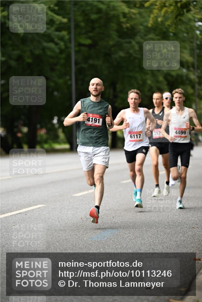 06.09.2026 - CURREX Alsterlauf Dr. Thomas Lammeyer http://msf.ph/oto/10113246 06.09.2026 09:04:37 Laufen 4191, 557, 4499, 6117 meine-sportfotos.de