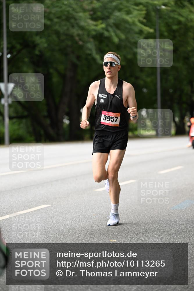 06.09.2026 - CURREX Alsterlauf Dr. Thomas Lammeyer http://msf.ph/oto/10113265 06.09.2026 09:04:40 Laufen 3957 meine-sportfotos.de