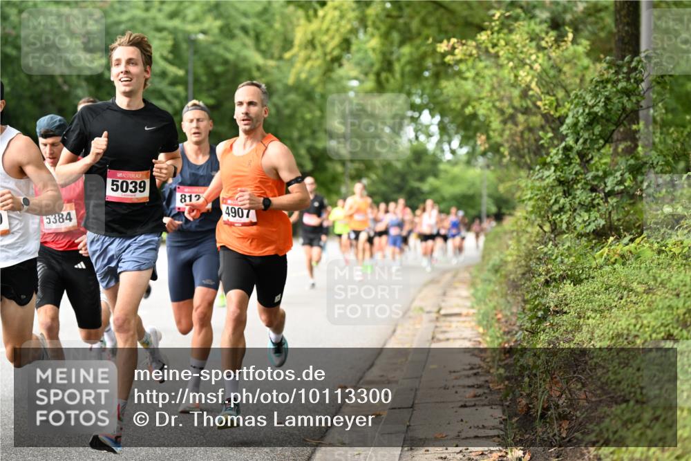 06.09.2026 - CURREX Alsterlauf Dr. Thomas Lammeyer http://msf.ph/oto/10113300 06.09.2026 09:04:47 Laufen 5384, 5039, 812, 4907 meine-sportfotos.de