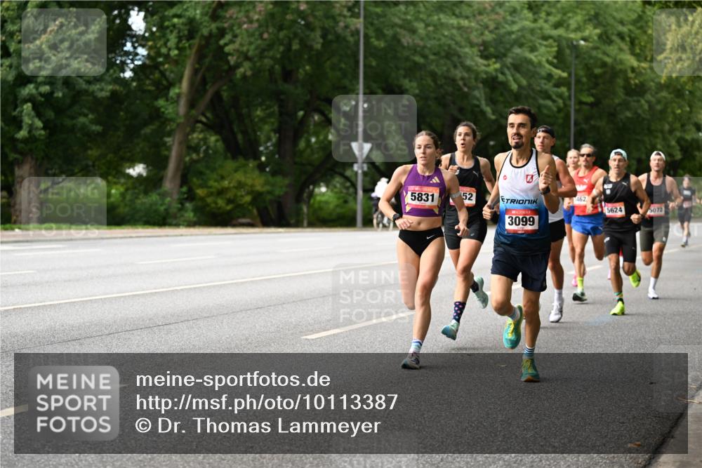 06.09.2026 - CURREX Alsterlauf Dr. Thomas Lammeyer http://msf.ph/oto/10113387 06.09.2026 09:05:01 Laufen 5831, 52, 3099, 462, 5624, 5072 meine-sportfotos.de