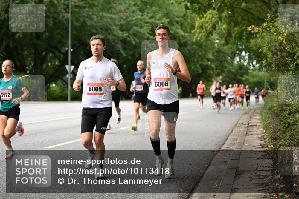06.09.2026 - CURREX Alsterlauf Dr. Thomas Lammeyer http://msf.ph/oto/10113418 06.09.2026 09:05:05 Laufen 5972, 6005, 1039, 6006 meine-sportfotos.de