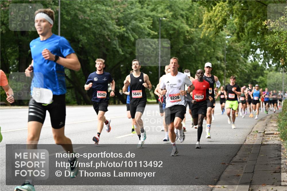 06.09.2026 - CURREX Alsterlauf Dr. Thomas Lammeyer http://msf.ph/oto/10113492 06.09.2026 09:05:18 Laufen 6043, 5641, 27, 6226, 2813, 09 meine-sportfotos.de