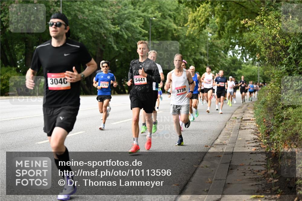 06.09.2026 - CURREX Alsterlauf Dr. Thomas Lammeyer http://msf.ph/oto/10113596 06.09.2026 09:05:33 Laufen 304, 2214, 5441, 5739 meine-sportfotos.de