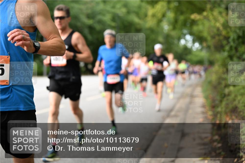 06.09.2026 - CURREX Alsterlauf Dr. Thomas Lammeyer http://msf.ph/oto/10113679 06.09.2026 09:05:45 Laufen  meine-sportfotos.de