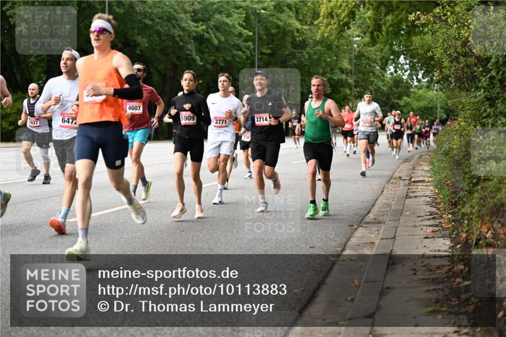 06.09.2026 - CURREX Alsterlauf Dr. Thomas Lammeyer http://msf.ph/oto/10113883 06.09.2026 09:06:16 Laufen 4607, 5909, 3771, 2937, 6472, 375, 3714, 5675 meine-sportfotos.de