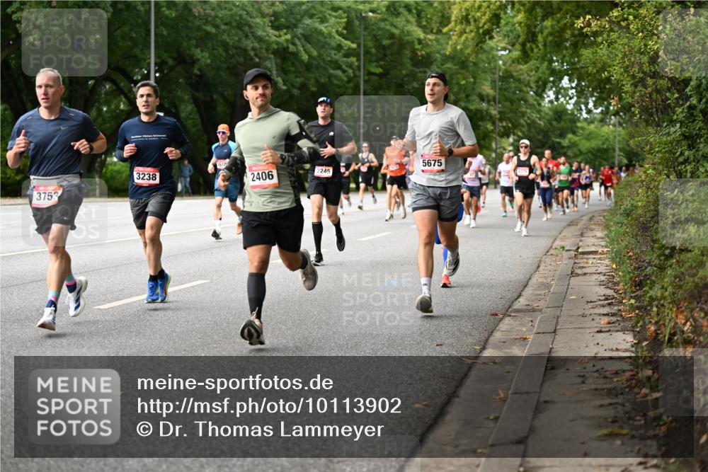 06.09.2026 - CURREX Alsterlauf Dr. Thomas Lammeyer http://msf.ph/oto/10113902 06.09.2026 09:06:18 Laufen 3753, 3238, 2610, 5675, 2406, 2245 meine-sportfotos.de
